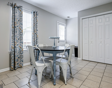 31 Middleton Court - Photo Thumbnail 10