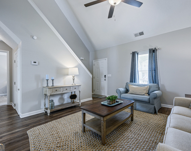 31 Middleton Court - Photo Thumbnail 5