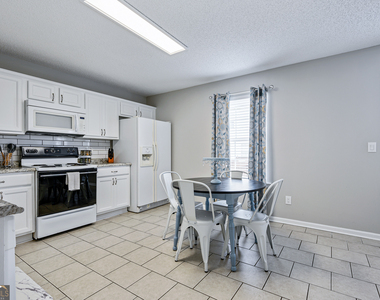 31 Middleton Court - Photo Thumbnail 8