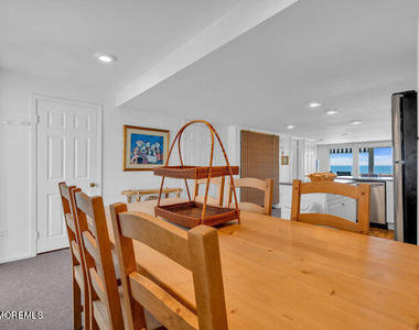 157 Beach Front - Photo Thumbnail 12