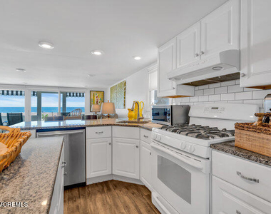 157 Beach Front - Photo Thumbnail 21
