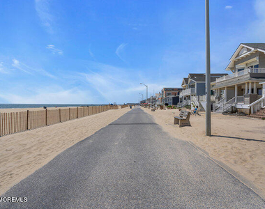 157 Beach Front - Photo Thumbnail 41