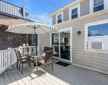 157 Beach Front - Photo Thumbnail 8