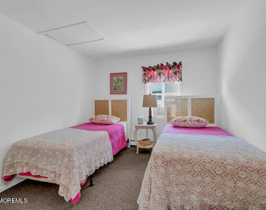 157 Beach Front - Photo Thumbnail 31