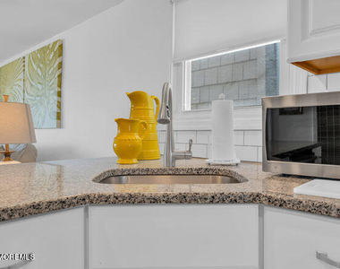 157 Beach Front - Photo Thumbnail 22