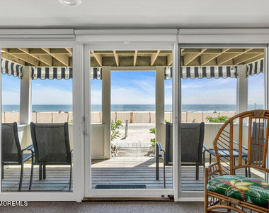 157 Beach Front - Photo Thumbnail 5