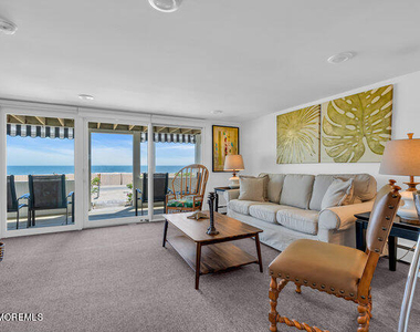 157 Beach Front - Photo Thumbnail 14