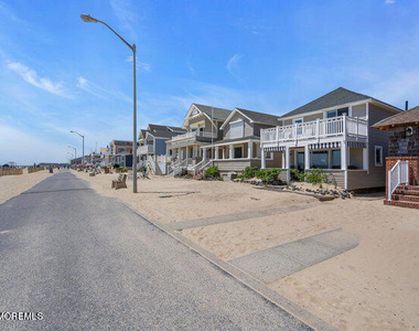 157 Beach Front - Photo Thumbnail 44