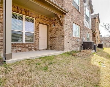 544 Lake Point Drive - Photo Thumbnail 32
