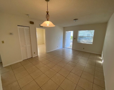 6 Sw 7th Avenue - Photo Thumbnail 7