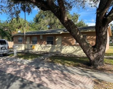 6 Sw 7th Avenue - Photo Thumbnail 5