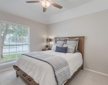 10808 Paisano Drive - Photo Thumbnail 9