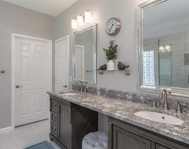 10808 Paisano Drive - Photo Thumbnail 15