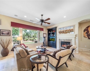 81955 Golden Star Way - Photo Thumbnail 2