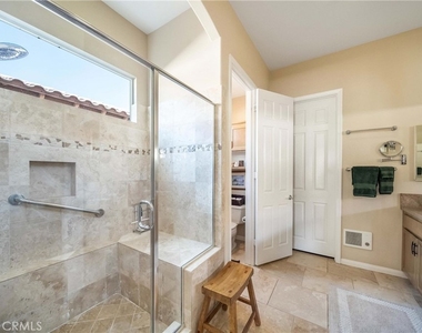 81955 Golden Star Way - Photo Thumbnail 32