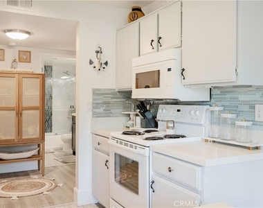 68 Corniche Drive - Photo Thumbnail 16