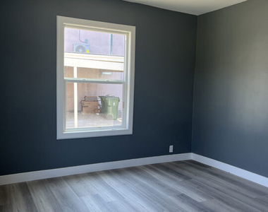 602 N Sloan Avenue - Photo Thumbnail 3