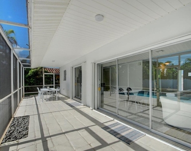 1171 Bimini Lane - Photo Thumbnail 16