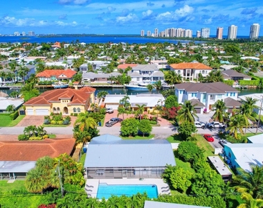 1171 Bimini Lane - Photo Thumbnail 60