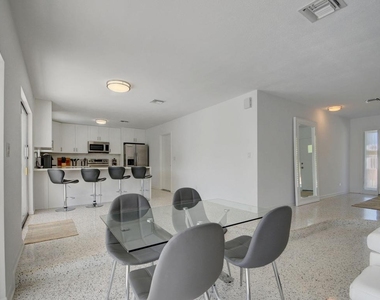 1171 Bimini Lane - Photo Thumbnail 22