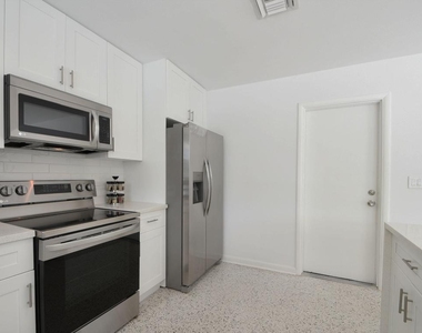 1171 Bimini Lane - Photo Thumbnail 39