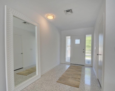 1171 Bimini Lane - Photo Thumbnail 11