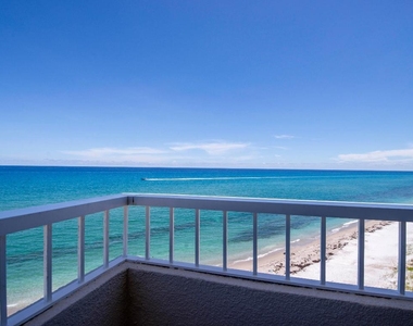 5540 N Ocean Drive - Photo Thumbnail 3