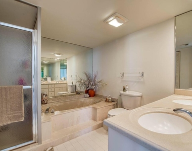 5540 N Ocean Drive - Photo Thumbnail 22