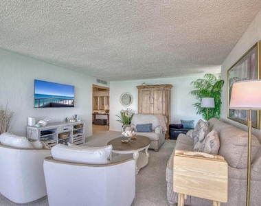 5540 N Ocean Drive - Photo Thumbnail 13