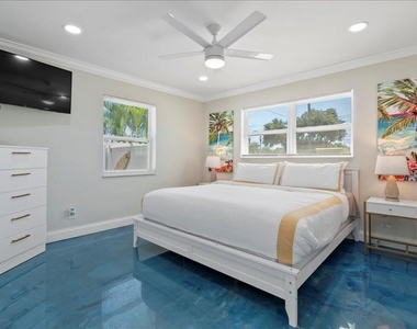 2741 Parker Avenue - Photo Thumbnail 9