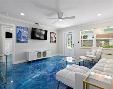 2741 Parker Avenue - Photo Thumbnail 5