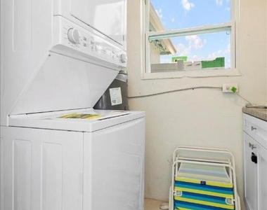 2741 Parker Avenue - Photo Thumbnail 38