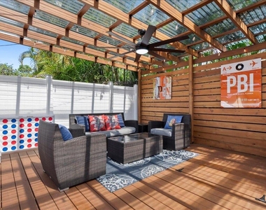 2741 Parker Avenue - Photo Thumbnail 14