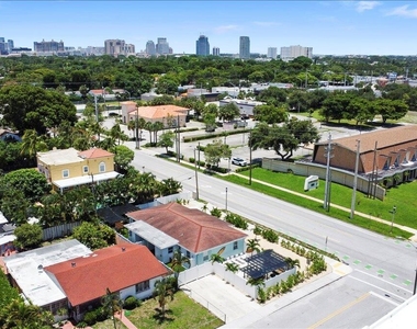 2741 Parker Avenue - Photo Thumbnail 23