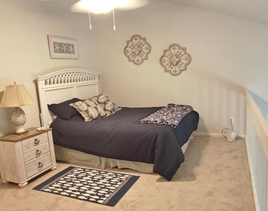 233 Ne Edgewater Drive - Photo Thumbnail 17