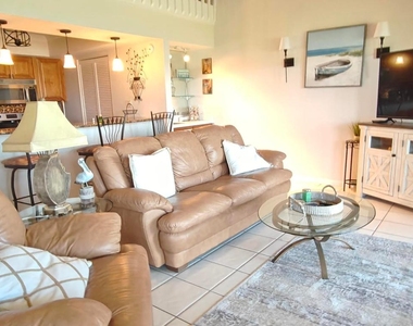 233 Ne Edgewater Drive - Photo Thumbnail 11