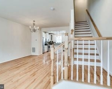 612 Totten Place Ne - Photo Thumbnail 13
