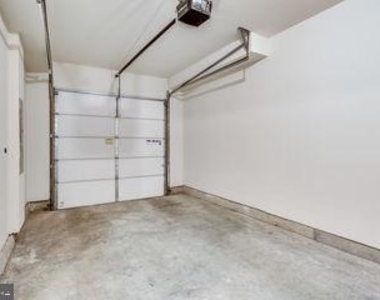 612 Totten Place Ne - Photo Thumbnail 30