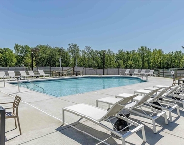101 Walker Ridge Lane - Photo Thumbnail 3
