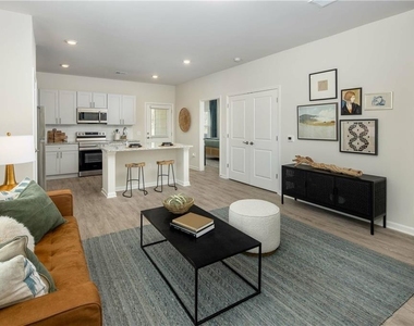 101 Walker Ridge Lane - Photo Thumbnail 8