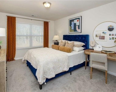 101 Walker Ridge Lane - Photo Thumbnail 15