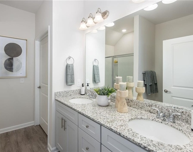 101 Walker Ridge Lane - Photo Thumbnail 25