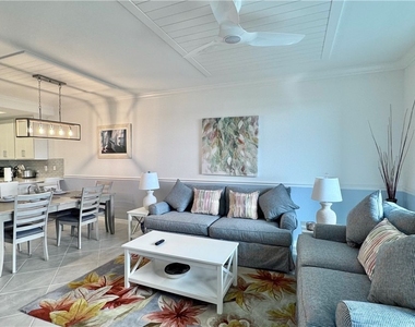 15275 Green Acres Boulevard - Photo Thumbnail 1