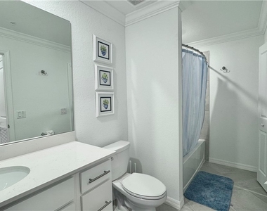 15275 Green Acres Boulevard - Photo Thumbnail 9