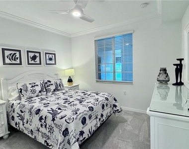 15275 Green Acres Boulevard - Photo Thumbnail 8