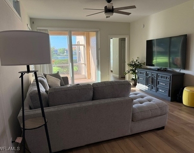2525 Aspen Creek Lane - Photo Thumbnail 9