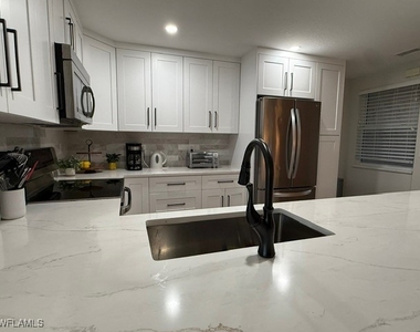 2525 Aspen Creek Lane - Photo Thumbnail 24