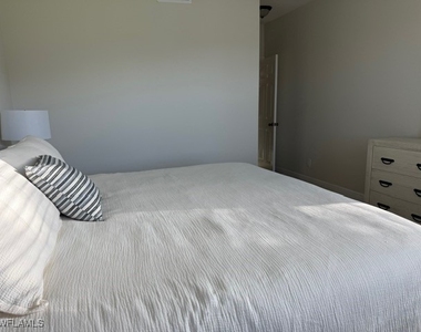 2525 Aspen Creek Lane - Photo Thumbnail 18