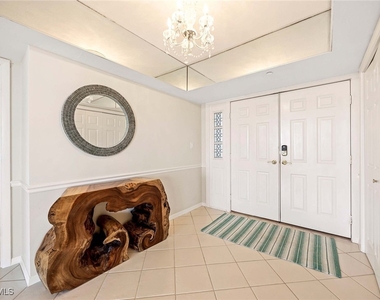 4031 Gulf Shore Boulevard N - Photo Thumbnail 8