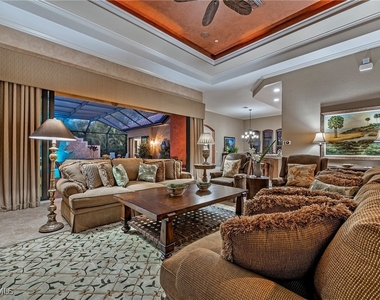 967 Tivoli Drive - Photo Thumbnail 6